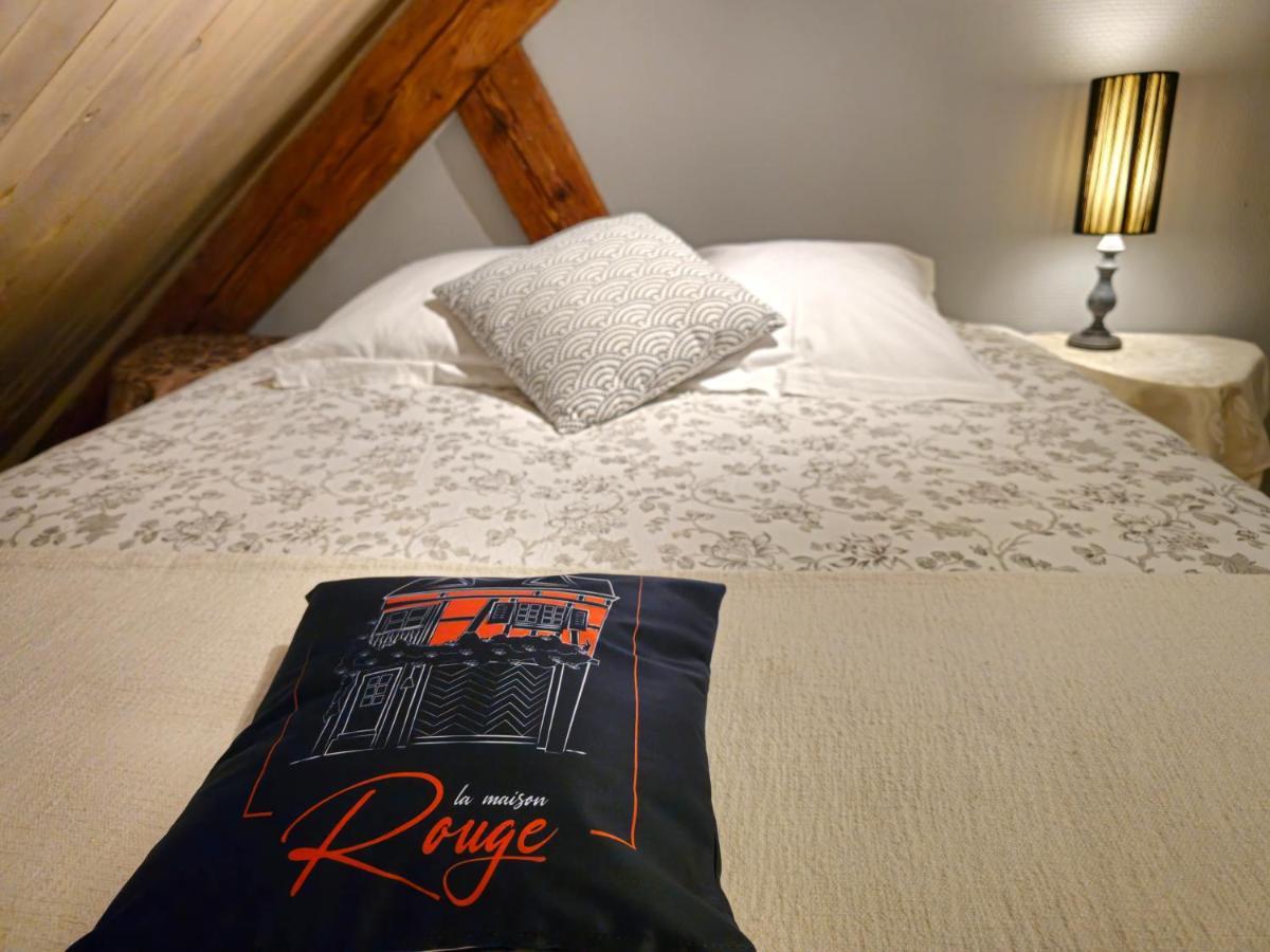 La Maison Rouge Au Coeur De La Ville. リクヴィール エクステリア 写真