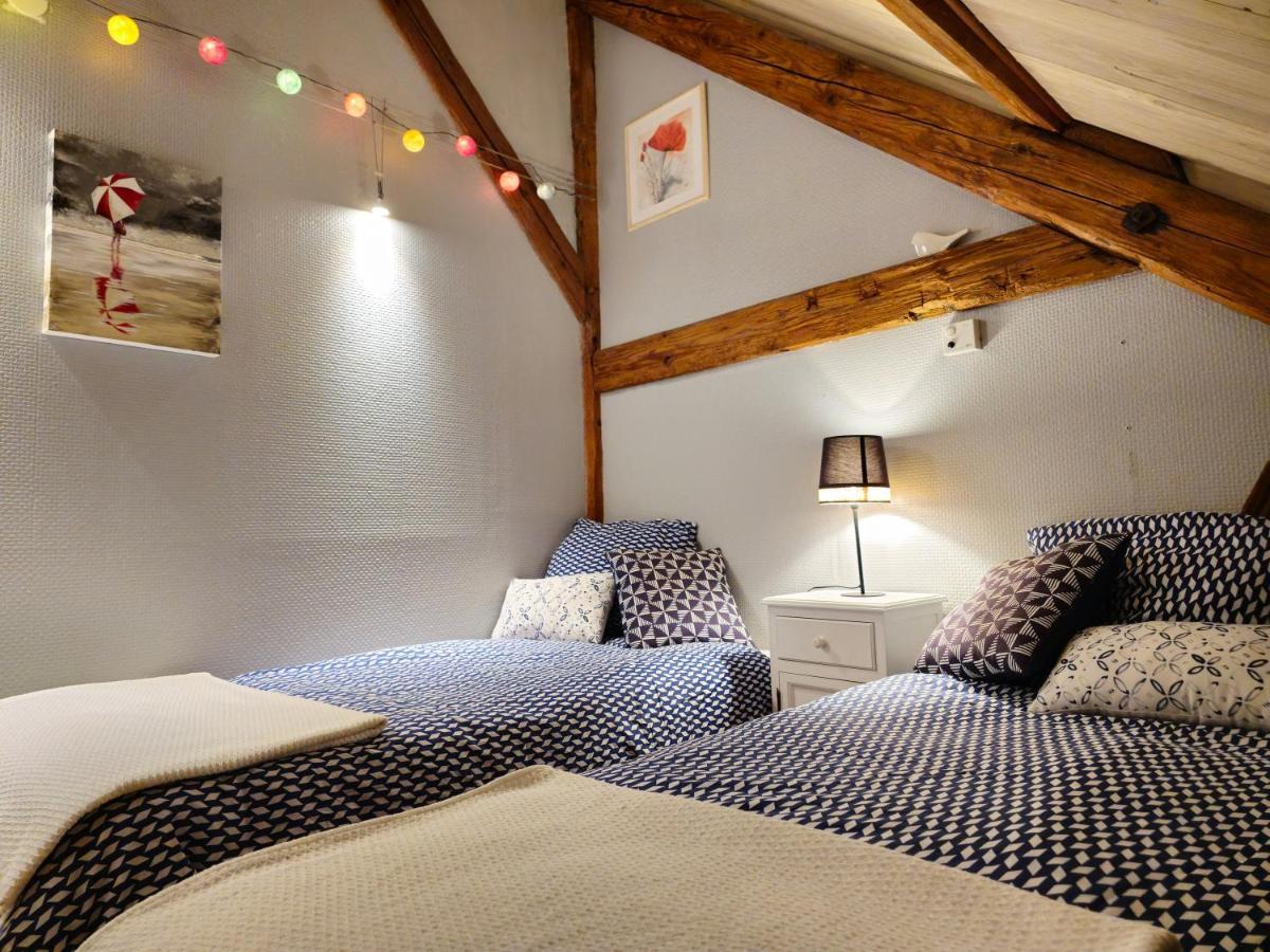 La Maison Rouge Au Coeur De La Ville. リクヴィール エクステリア 写真